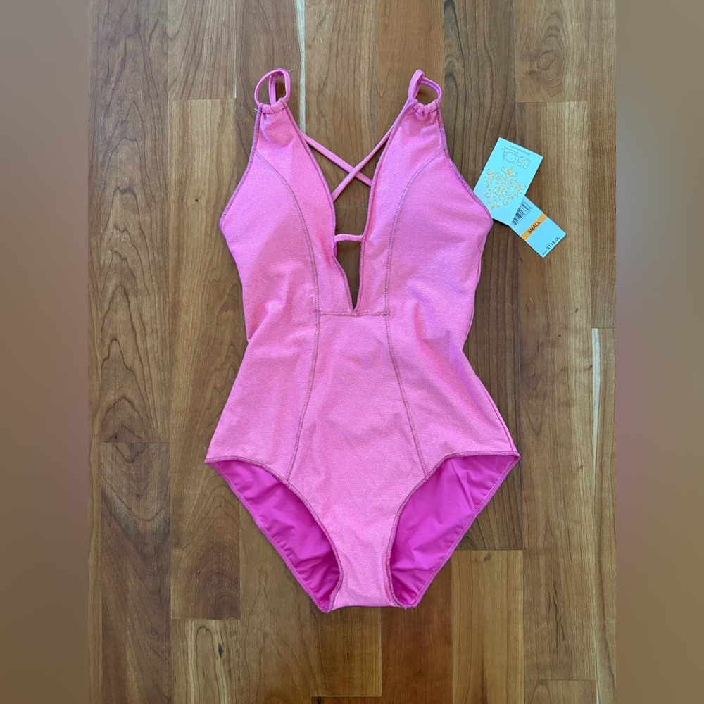 🆕 Becca one piece swimsuit. Gold flex pink. Size small.